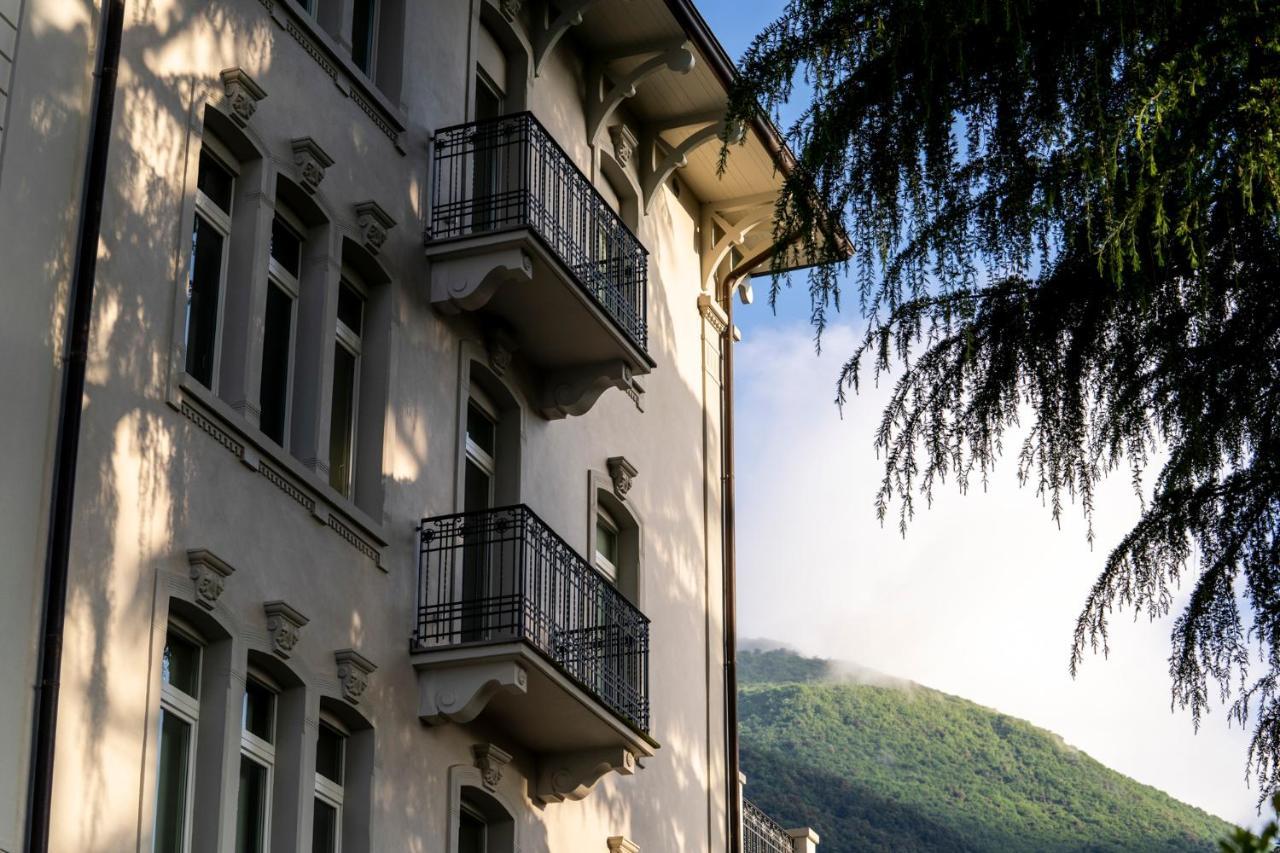 Hotel Bella Riva Gardone Riviera Esterno foto